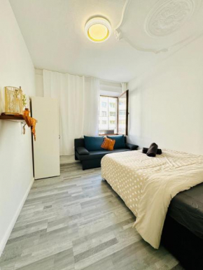 Spacious 4BR Apt for up to 12P 10Min to FAC Platz